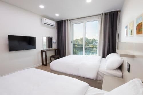 Standard Twin Room