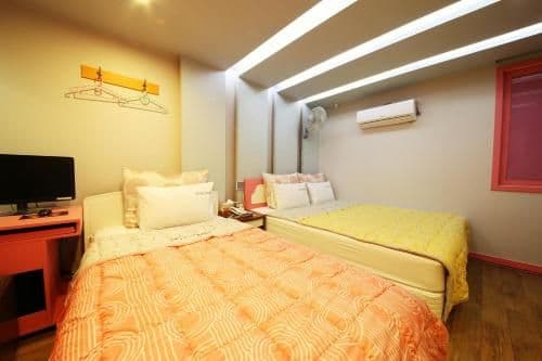 Deluxe Triple Room