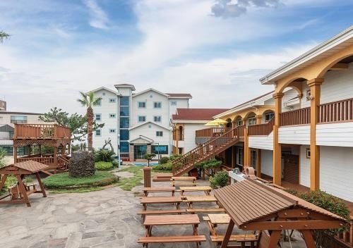 Grim Resort3