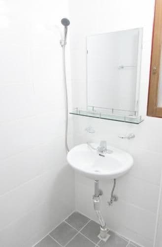 Twin Room with Private Bathroom