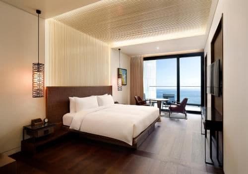 One-Bedroom King Suite with Ocean View
