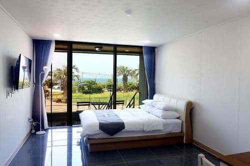 J Raum Resort J Raum Resort
