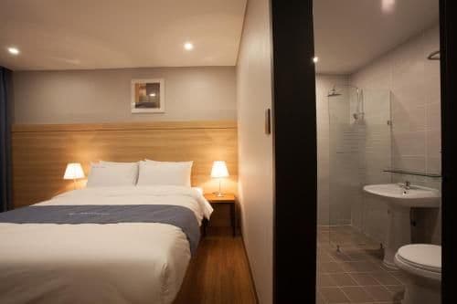 Standard Double Room with Mountain View