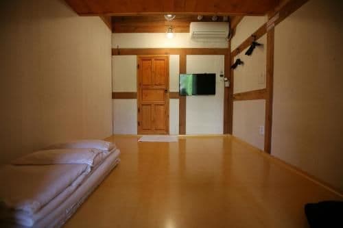 Korean-Style Duplex Studio