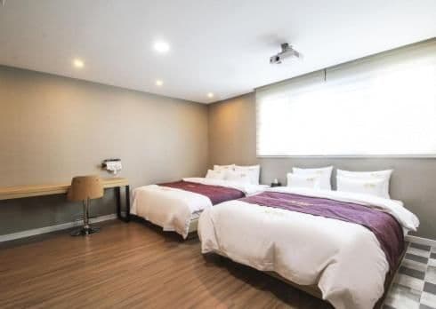 Suite with Private Pool