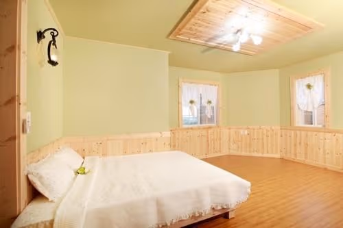 One-Bedroom Holiday Home