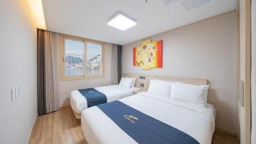 Premium Twin Room with Sea View