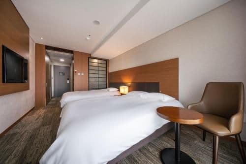Deluxe Family Room with City View