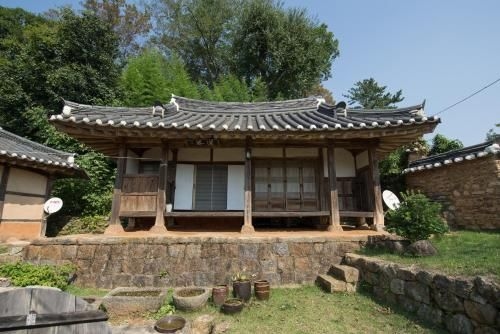 Jinrae Lee's Traditional House2