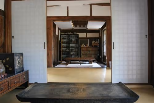 Korean-Style Family Room