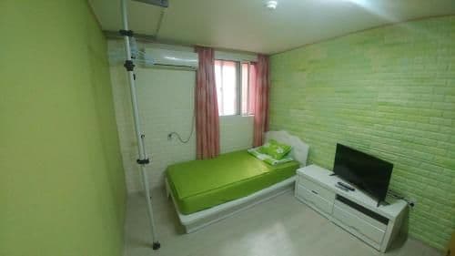 Single Room with Private Bathroom
