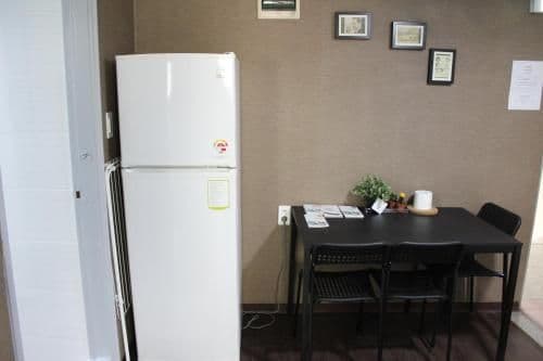 Two-Bedroom Apartment (4 Adults)