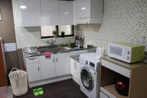 Two-Bedroom Apartment (4 Adults)