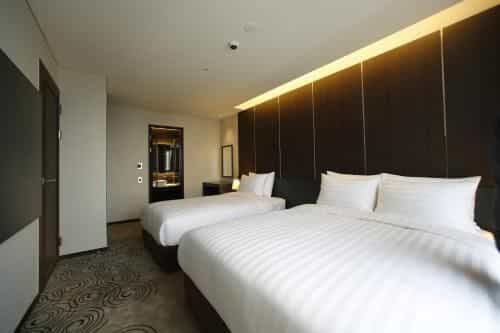 โรงแรมโกลเด้น เดซี่ โรงแรมโกลเด้น เดซี่