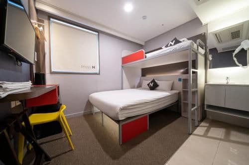 Family triple room