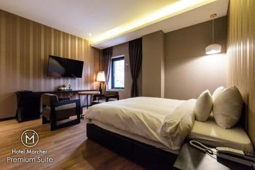 Premium Suite with Bath