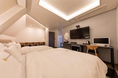Family Twin Room