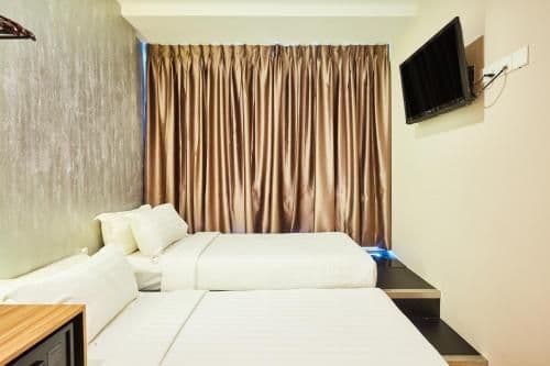 Deluxe Twin Room