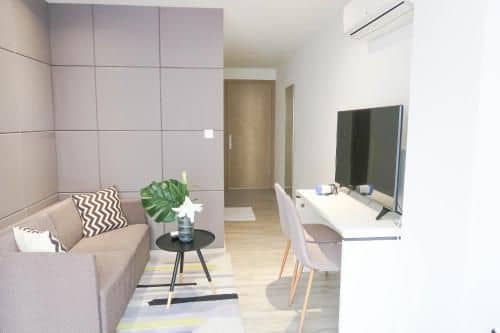 Comfy Studio 4 by ReCharge Comfy Studio 4 by ReCharge