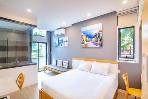 Deluxe Apartment