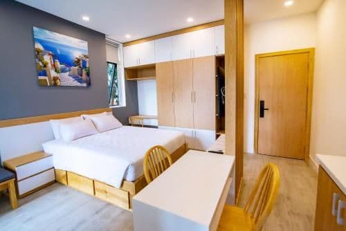 Deluxe Apartment