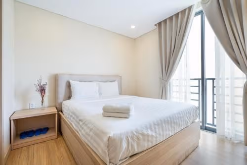 Deluxe Apartment with French Balcony