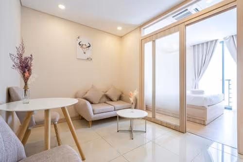 Deluxe Apartment with French Balcony