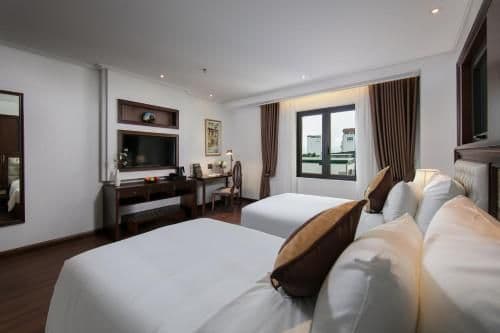 Executive Deluxe double or twin with city view