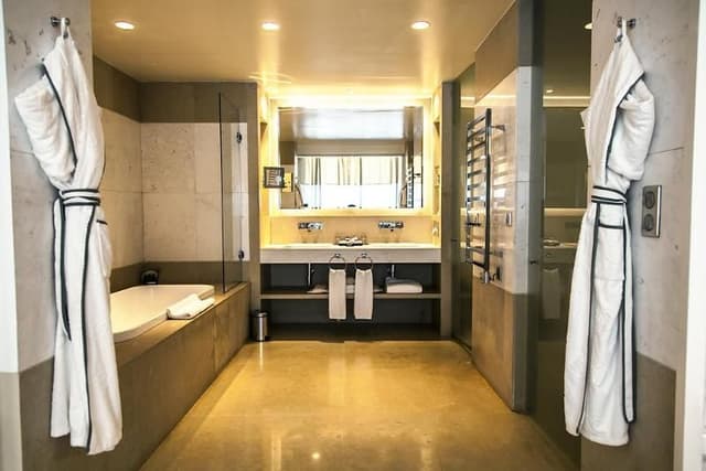 JUNIOR SUITE CAPACITY 1
