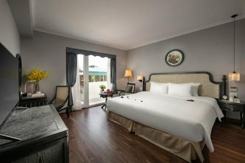 Shining Central Hotel & Spa3