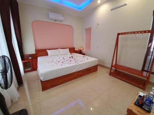 Standard King Room