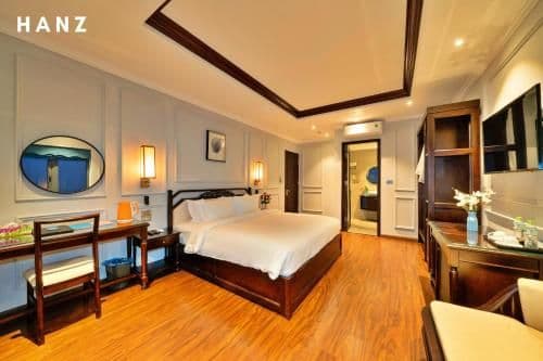 Executive River View Room with Balcony - 01 60-minute Foot Massage