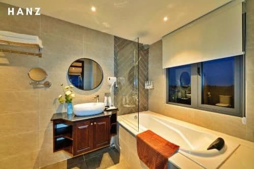 Executive River View Room with Balcony - 01 60-minute Foot Massage