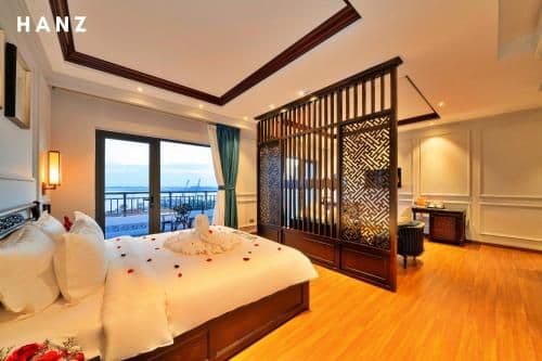 Royal Honeymoon Suite Balcony with River View - 01 60-minute Foot Massage