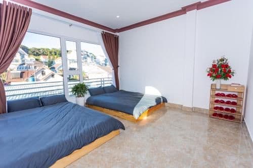 Apartment with Balcony