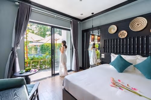 Deluxe Double or Twin Room with Pool View