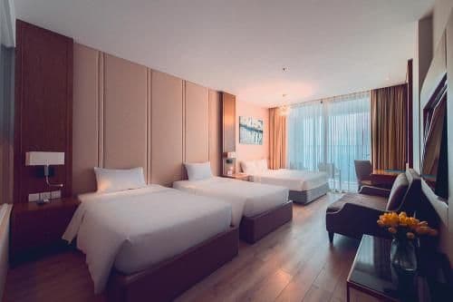 Deluxe Studio with Partial Seaview