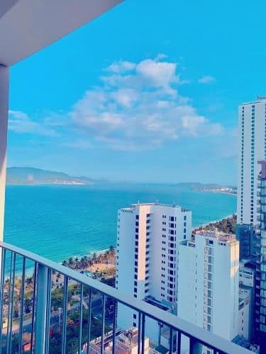 Deluxe Studio with Partial Seaview