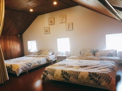 Twin Room with Shower