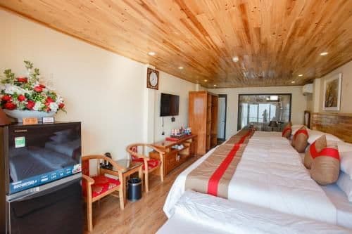 Family Room with Mountain View