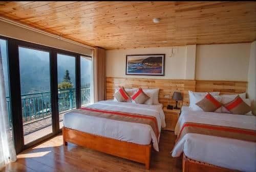 Apartment with Mountain View
