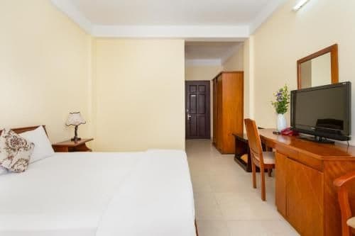 King Room with Spa Bath