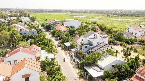 5 Coconut Villa (5 Coconut Homestay)1