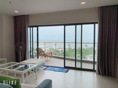 ARIA RESORT-FREE SWIMMING POOL, Relax by sea Hồ bơi miên phí và bãi tắm riêng, 40m ra biển (ARIA RESORT-FREE SWIMMING POOL, Relax by sea Ho boi mien phi va bai tam rieng, 40m ra bien)3
