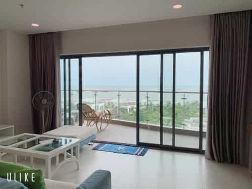 ARIA RESORT-FREE SWIMMING POOL, Relax by sea Hồ bơi miên phí và bãi tắm riêng, 40m ra biển ARIA RESORT-FREE SWIMMING POOL, Relax by sea Hồ bơi miên phí và bãi tắm riêng, 40m ra biển