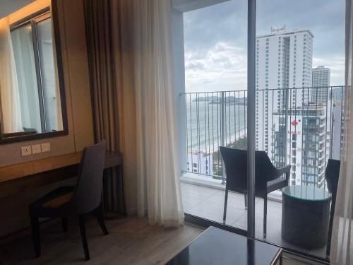 Handy Panorama Nha Trang Ocean view2