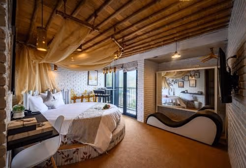 Deluxe Double Room with Balcony and Sea View