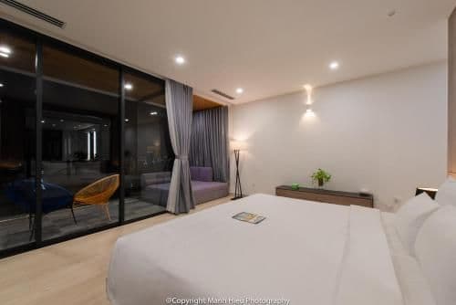 Six-Bedroom Villa Beach Front with Private Pool