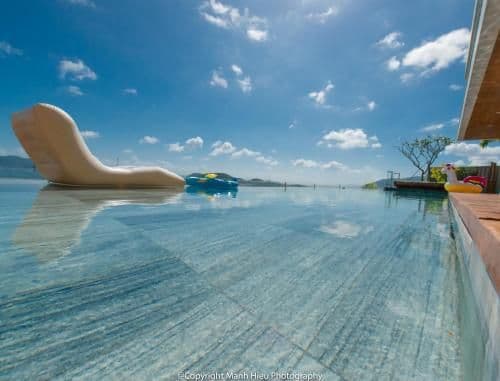 Six-Bedroom Villa Beach Front with Private Pool