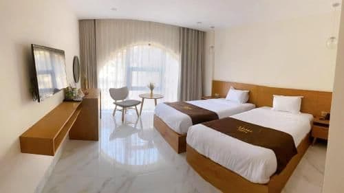 Superior Twin Room with City View